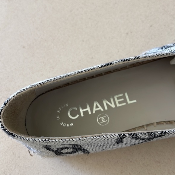 BRAND NEW Size 7 CHANEL Espadrilles in Taupe, Grey and Black - Picture 10 of 11